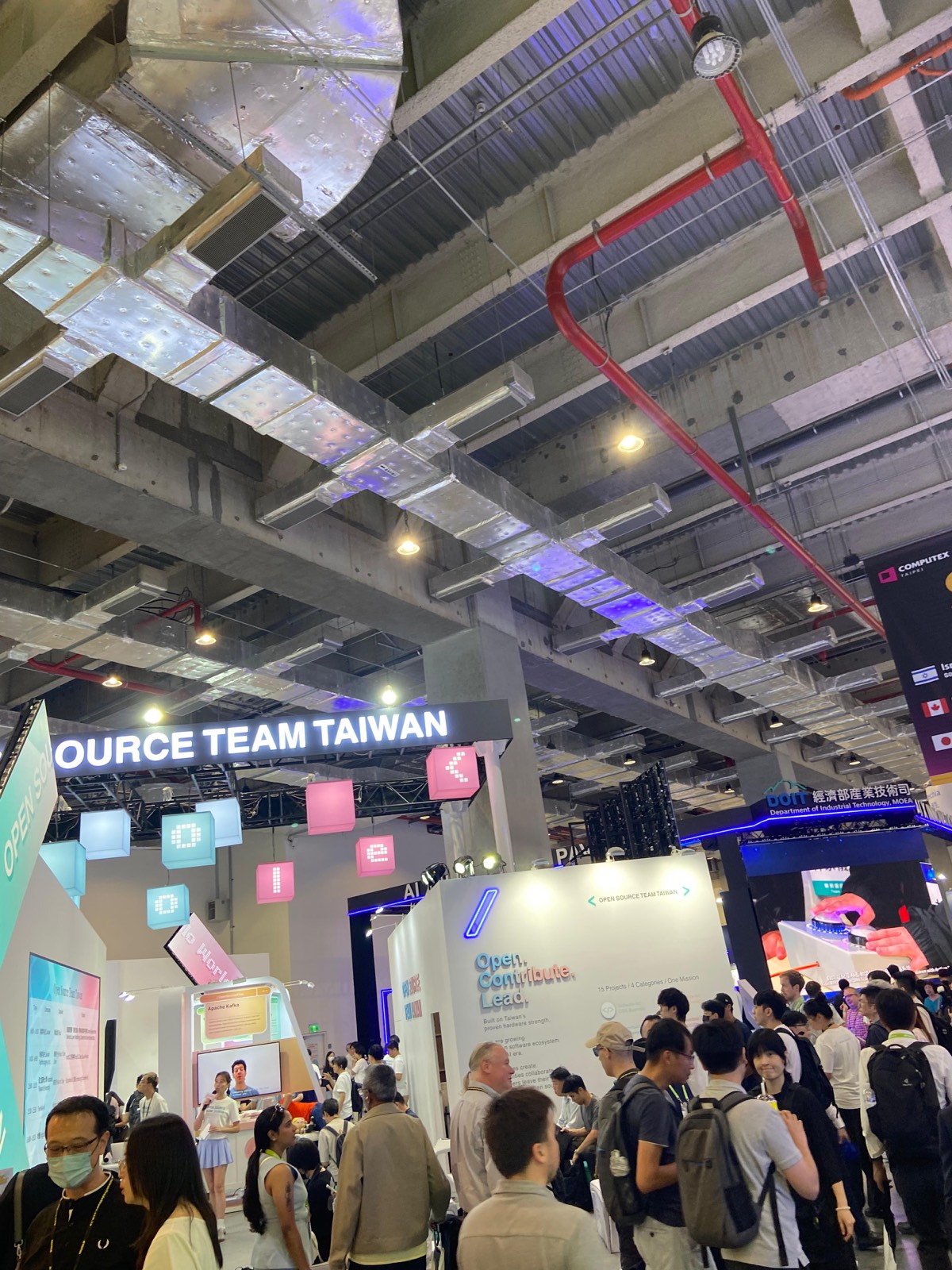 Computex show floor, Source Team Taiwan
